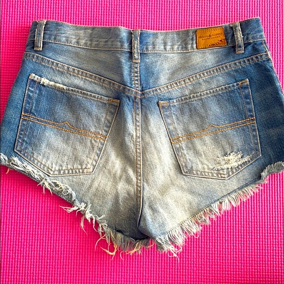 Ralph Lauren distressed high waisted jean shorts - Picture 2 of 2